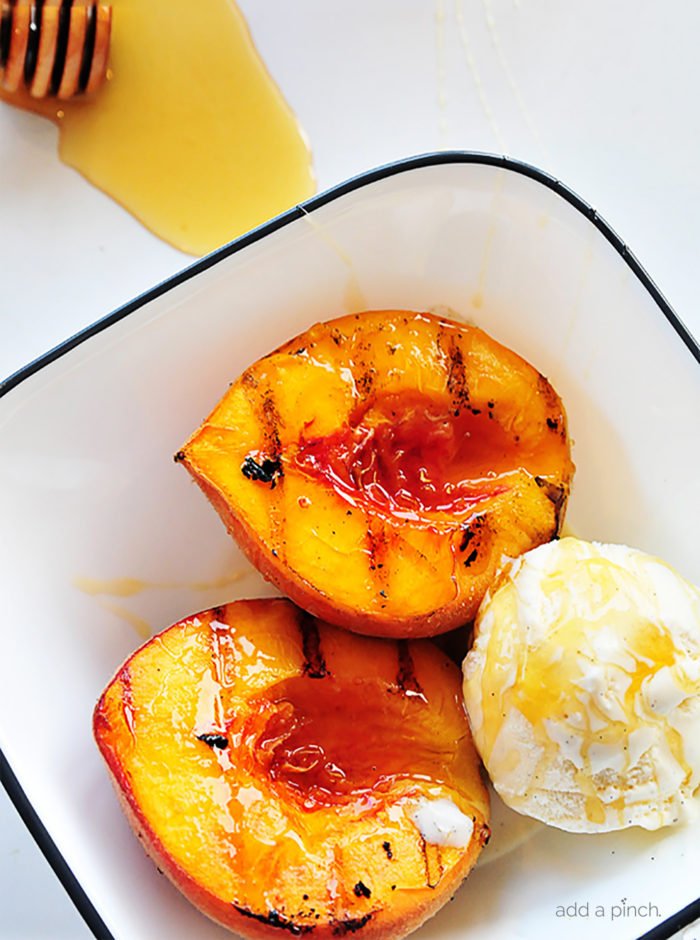 Grilled Peaches with Ice Cream and Honey